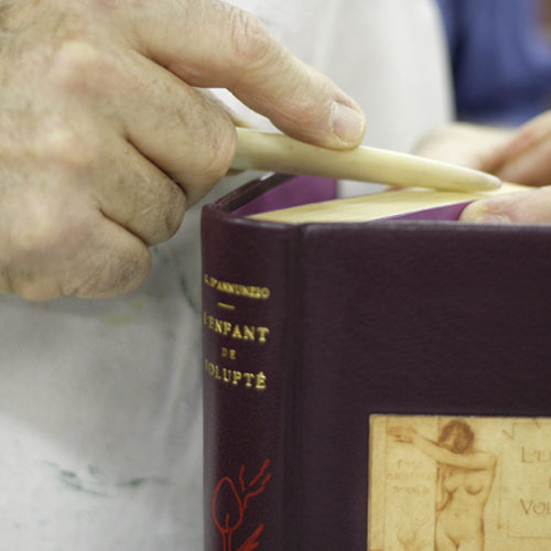 2 e 3 giugno: Carte e libri fai da te, un corso per imparare antiche tecniche
